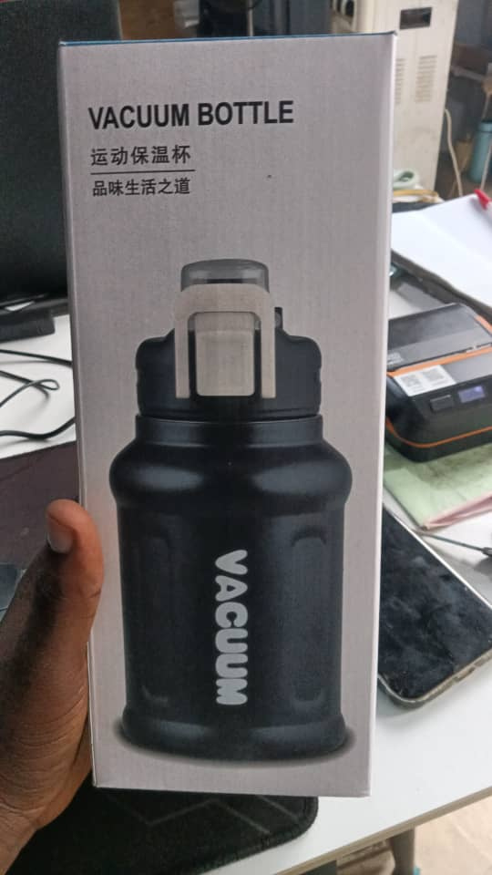 VACUUM BOTTLE 900ML